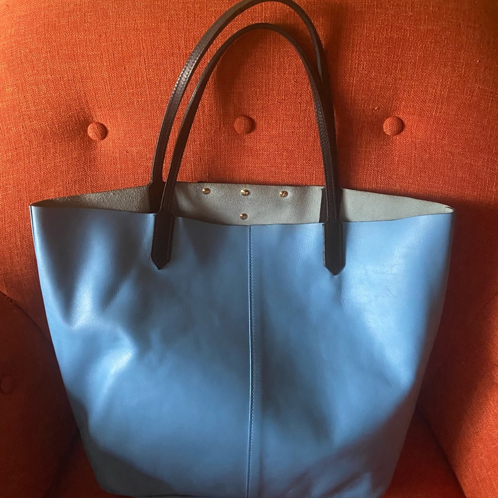 Givenchy - Picture 5 of 14